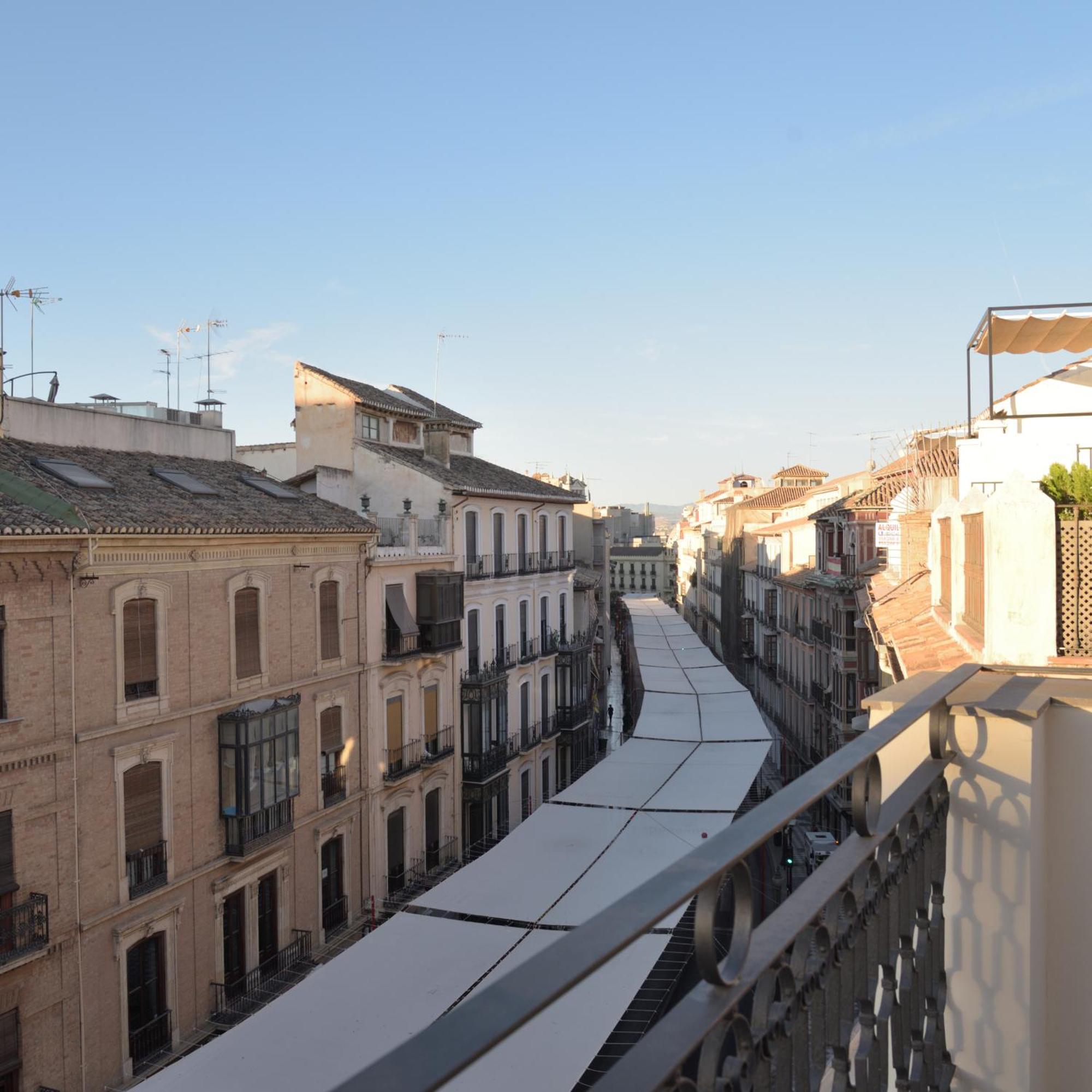 Patio De Sombra - Urban Suites Grenade Extérieur photo